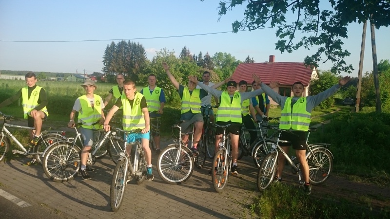 Koło rowerzystów pokonuje coraz dłuższe trasy